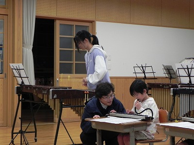 06 (3)