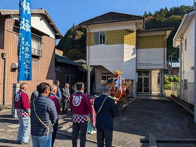 PXL_20251116_011450477