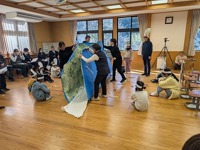 PXL_20251212_045419899