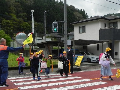 01 (1)
