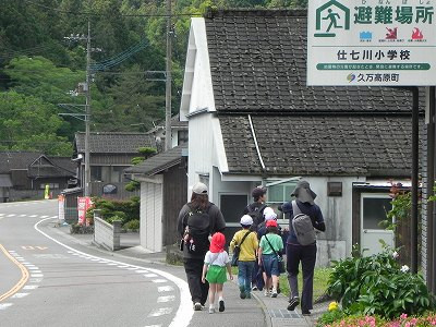 02 (2)