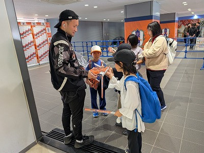 PXL_20251108_034822783