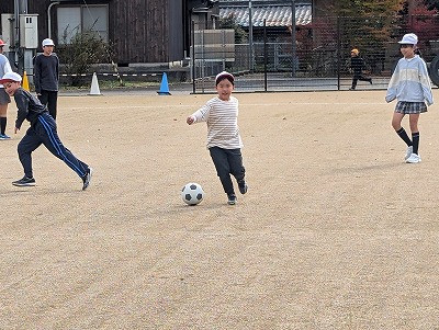 PXL_20251118_040507428