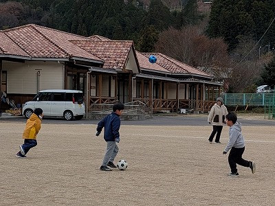 PXL_20251204_062524695