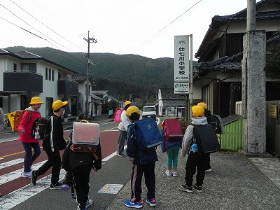 01 (1)